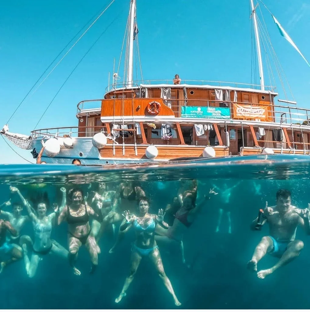 Zaronite na trenutak, uživajte u plivačkim stanicama...